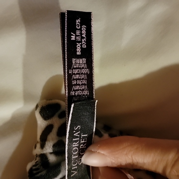 Victorias secret sports bra - Picture 3 of 3